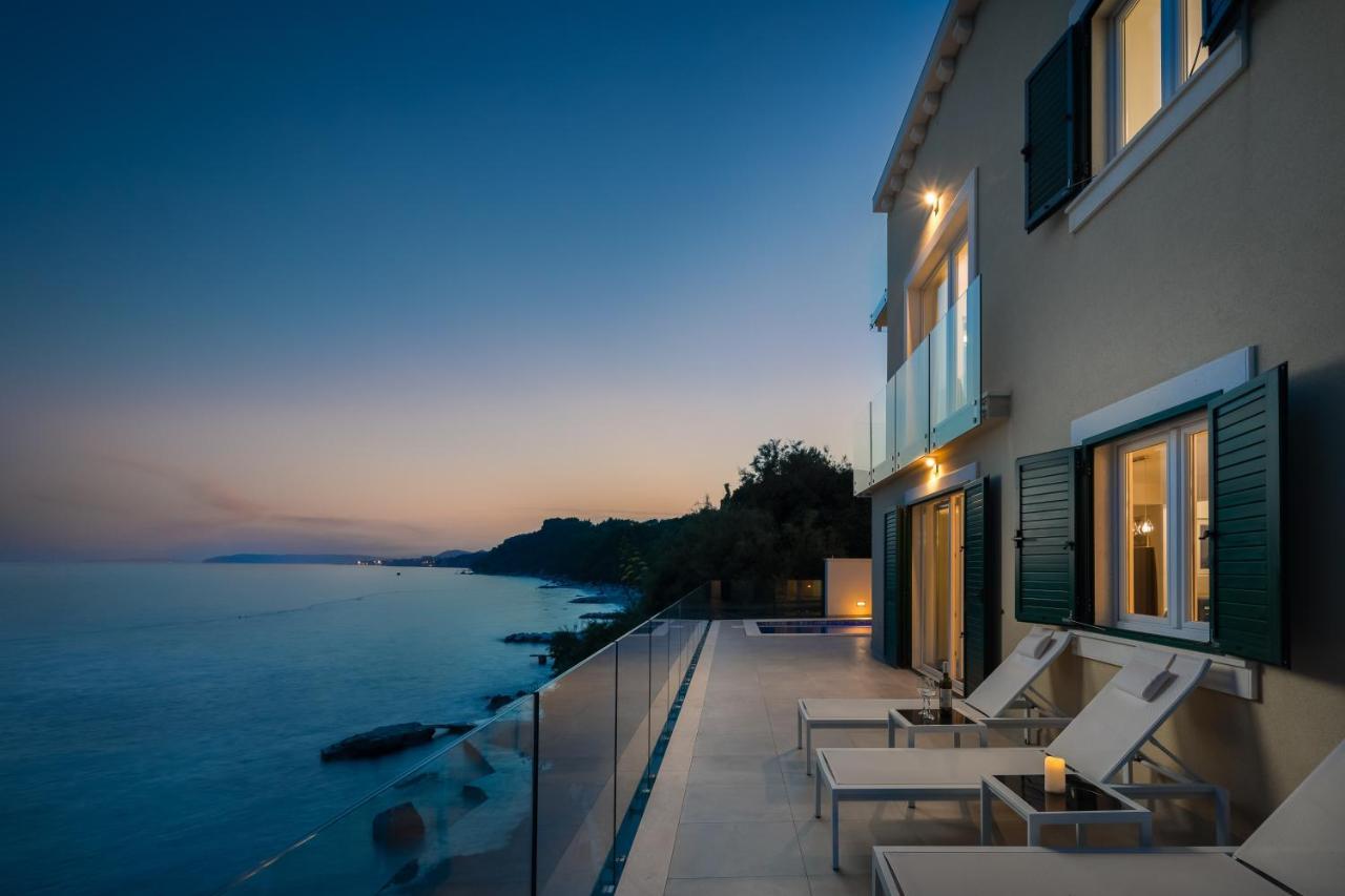 Epetium Beach Villa Split Eksteriør bilde