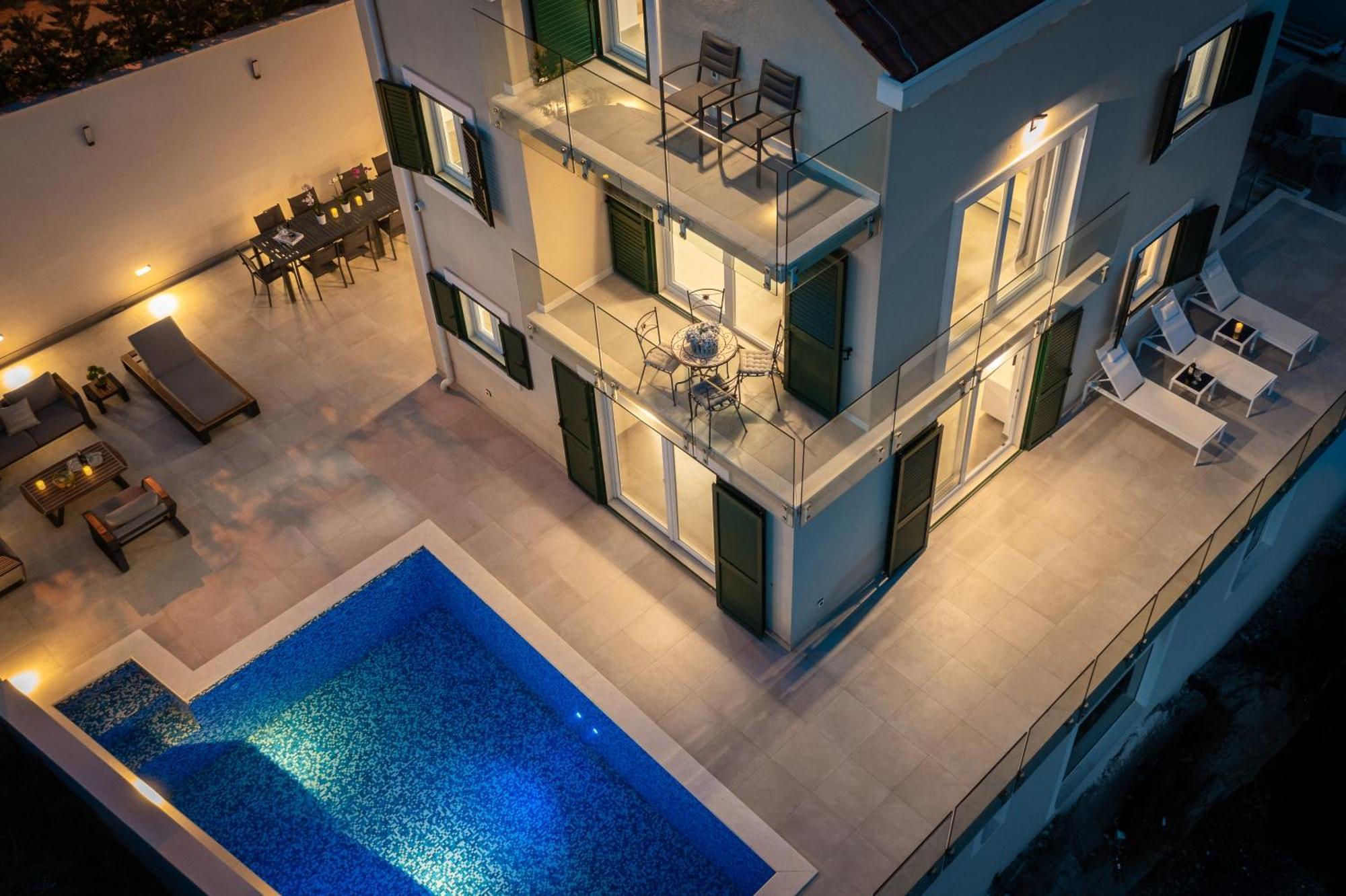 Epetium Beach Villa Split Eksteriør bilde
