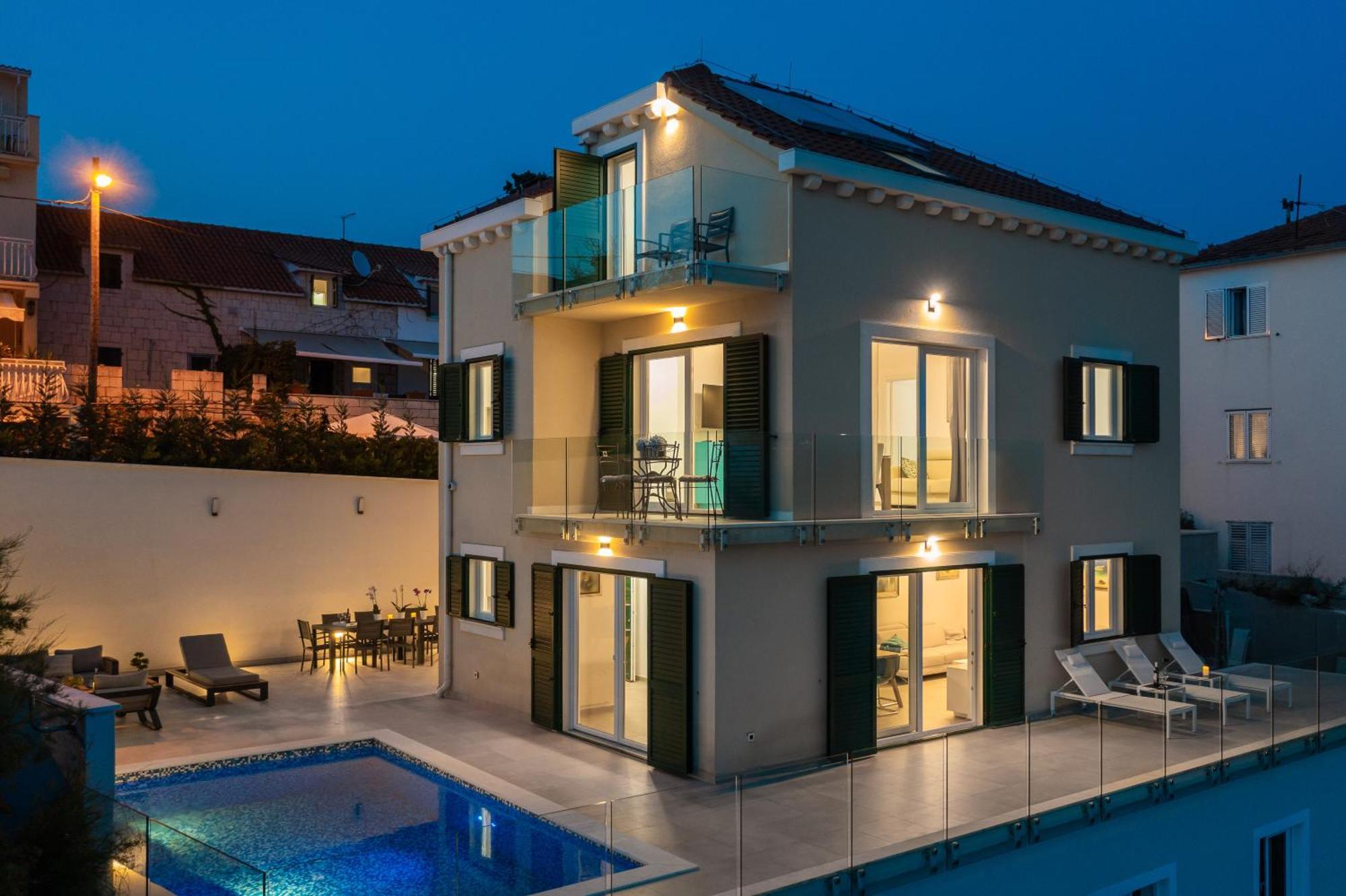 Epetium Beach Villa Split Eksteriør bilde